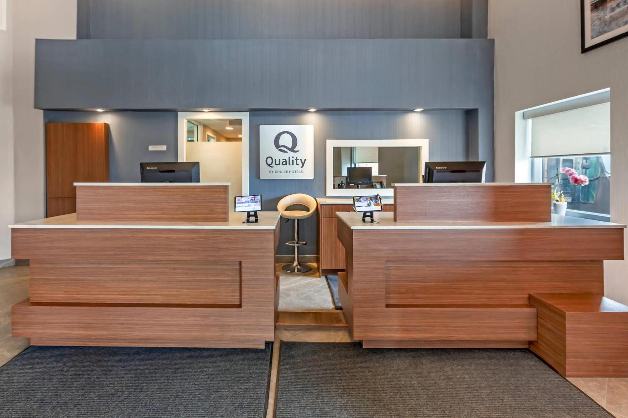 Quality Suites Уитби Экстерьер фото